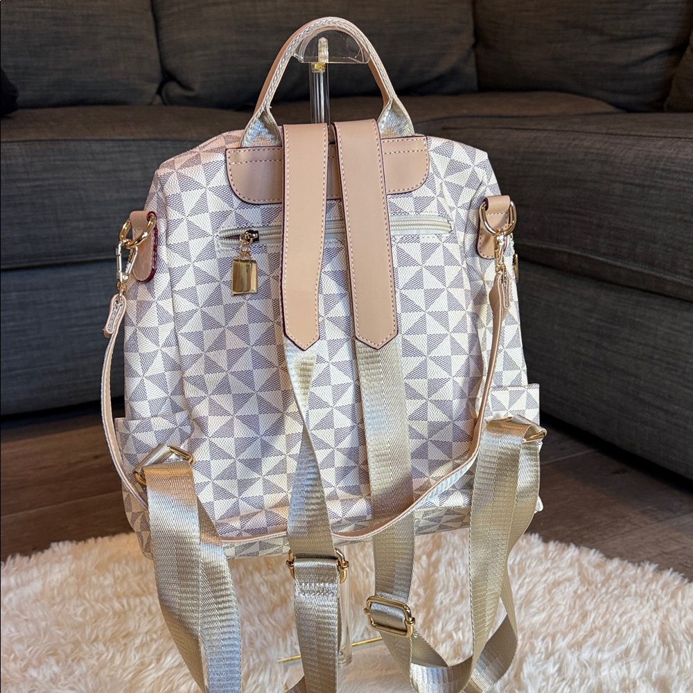 Stylish Geometric Pattern Backpack - Picture 2 of 4